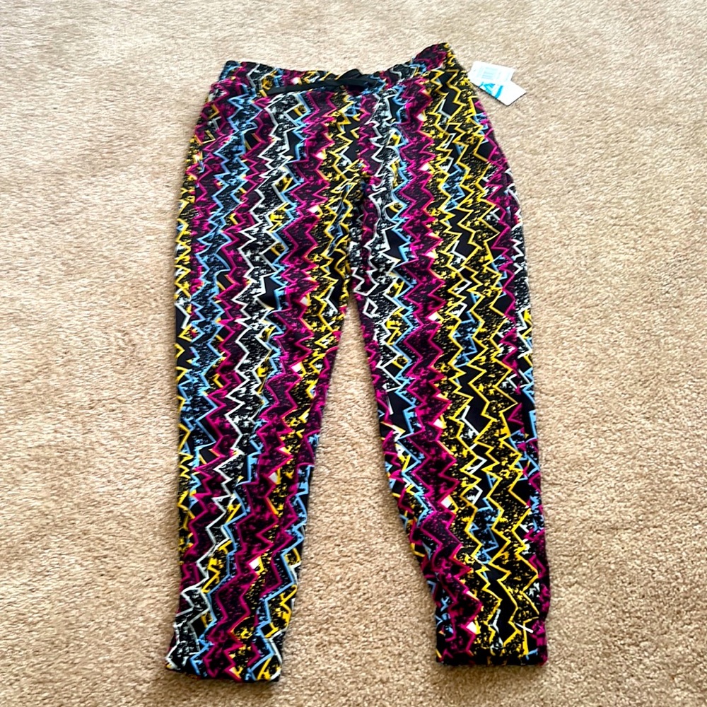 Fresh Prints o f Bel Air - inseam 29 inches waist 16 inches with drawstring